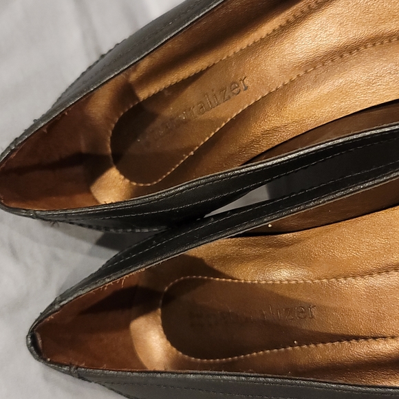 Naturalizer black leather kitten heel pumps - Picture 12 of 16